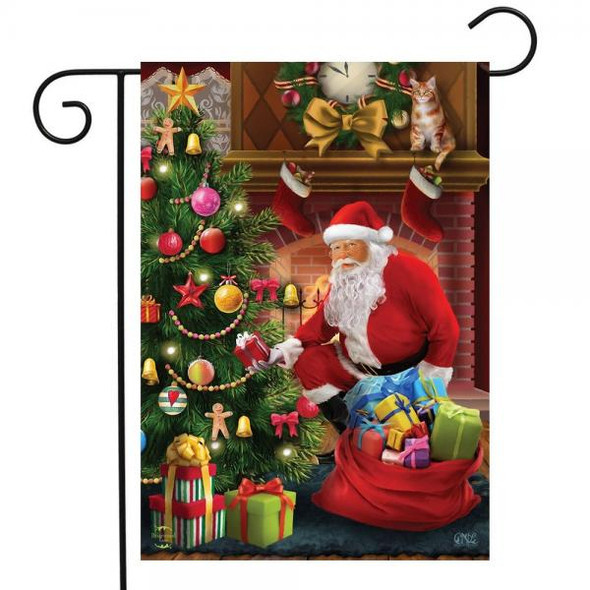 OakridgeStores.com | Briarwood Lane - The Magic Of Christmas Garden Flag (BLG01677) 840011628097