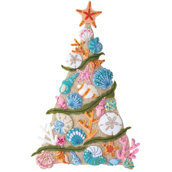 OakridgeStores.com | Bucilla - Felt Wall Hanging Applique Kit - Coastal Christmas (89500E) 046109895000