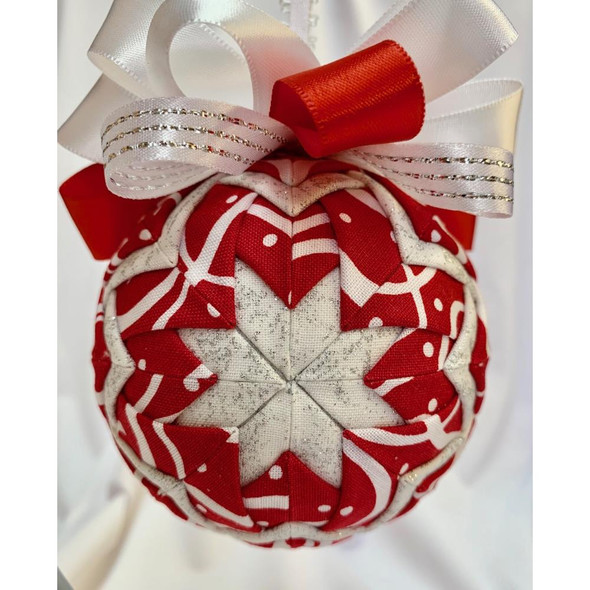 OakridgeStores.com | Quilt-Magic - No Sew Ornament Craft Kit - Peppermint Candy (QMORN332) 724180003322