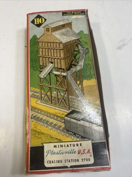 RESALE SHOP - Vintage 1950's Plasticville HO Scale Coaling Station Complete Kit 2700 129 w box