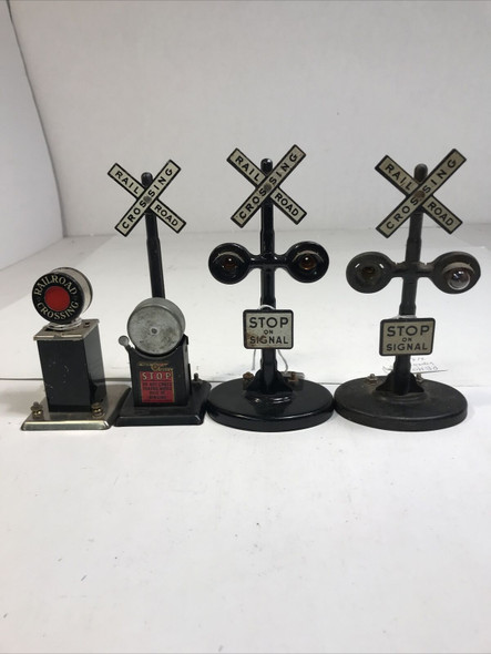 RESALE SHOP - Vintage Marx O Scale Signals (sold as lot of 4) - preowned, untested