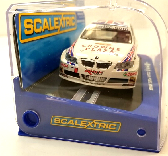 RESALE SHOP - Scalextric 1:32 Slot Car #C2714 BMW 320si WTCC A. Priaulx #1 - NIB