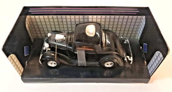 RESALE SHOP - Motormax American Classics 1:24 Scale Diecast 1932 Ford Coupe - LN