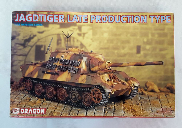 RESALE SHOP - Dragon 1/35 Scale Jagdtiger Late Production Plastic Kit (9036) [U5]