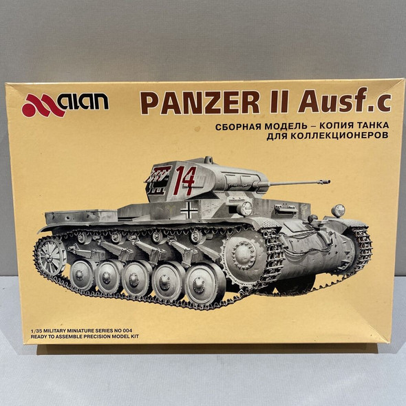 RESALE SHOP - NOB ALAN 1/35 Scale Panzer II Ausf.C Plastic Model Tank Kit - 004 [HB18]