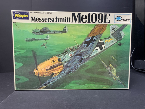 RESALE SHOP - NOB Hasegawa 1:32 Messerschmitt Me109E Model Kit (c.1972) - JS-073-450 [HT5]