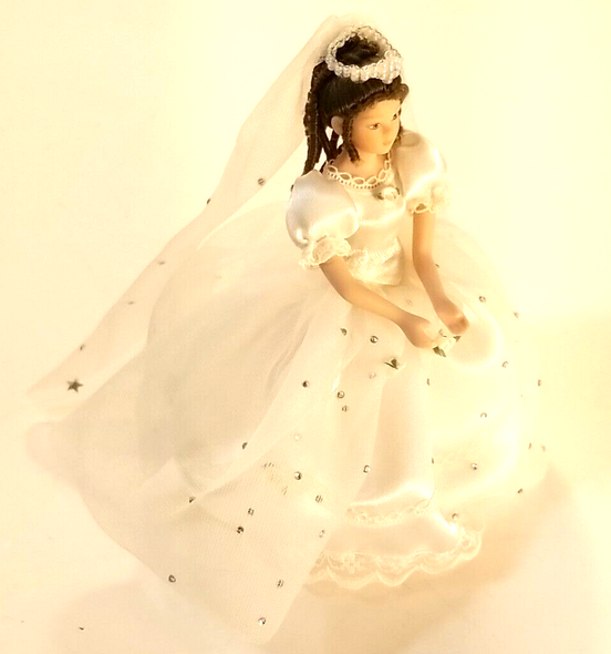 RESALE SHOP - Artisan 1:12 Scale Porcelain Dollhouse Woman In Wedding Dress - OOAK