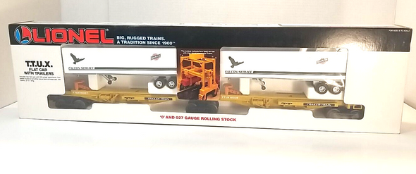 RESALE SHOP - Lionel O Scale #6-16334 Chicago And NORTHWESTERN TTUX Flatcar Set - NIB