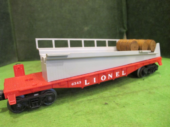 RESALE SHOP - LIONEL Postwar Barrel Ramp Car #6343 O Gauge Flat Car