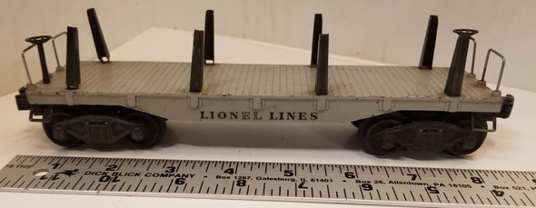 RESALE SHOP - O scale Lionel Flat bed Train car