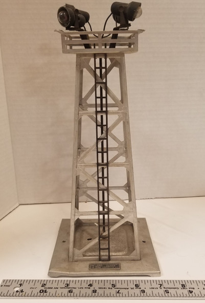 RESALE SHOP - Lionel O scale Beacon Look out light tower 4 lights