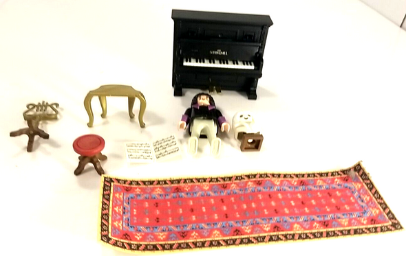 RESALE SHOP - Cnsg-MACA-5551 Playmobil Musician With Piano And Accessories - preowned