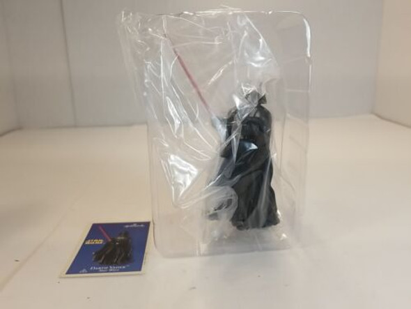 RESALE SHOP - Hallmark Star Wars  Series Darth Vader 2002 - NIB