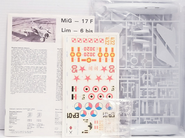 RESALE SHOP - Sm�r 1:48 MiG-17F LIM-6 BIS Plastic Model Kit #125
