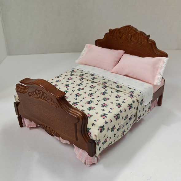RESALE SHOP - FRANKLIN MINT 1:12 Norman Rockwell Memories Of Christmas Double Pink Floral Bed