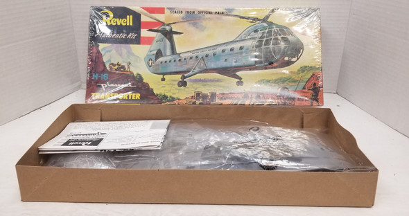 RESALE SHOP - Revell Authentic Kit H-16 Transporter 0138