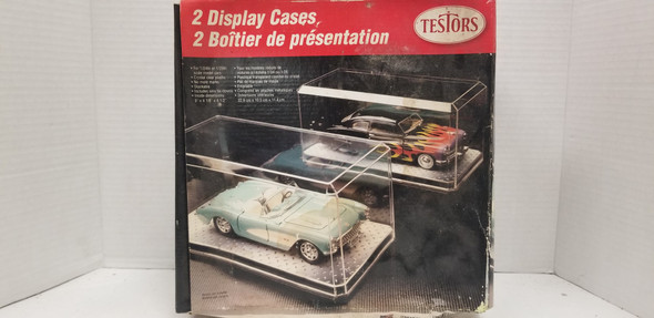 RESALE SHOP - Testors 2 Clear Plastic Display Cases for 1/24 or 1/25 Scale 110