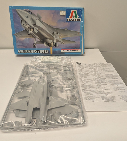 RESALE SHOP - Italeri Lockheed X-35 JSF Rare Concept Aircraft 1/72 Model Kit #1209