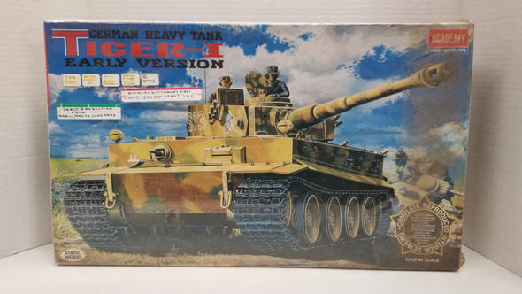 RESALE SHOP - Academy/Hobby Model Kits 1/35 German Heavy Tank Tiger-I Early Version #1348