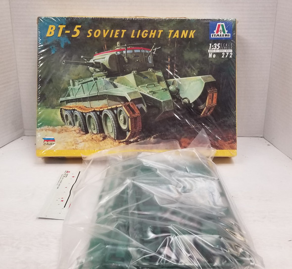RESALE SHOP - Italeri 1/35 BT-5 Soviet Light Tank 272