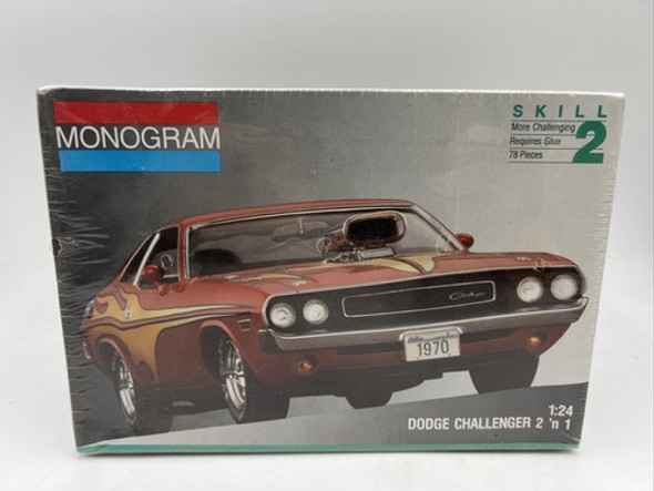 RESALE SHOP - Monogram #2729 Dodge Challenger 2 n 1 model 1:24 Scale Model Car