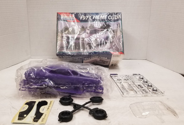 RESALE SHOP - Monogram 1/24 1971 Hemi Cuda #2943
