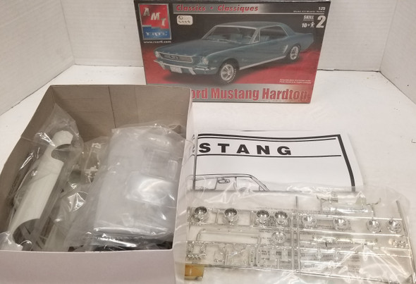 RESALE SHOP - AMT/ERTL 1/25 1966 Ford Mustang Hardtop #31452