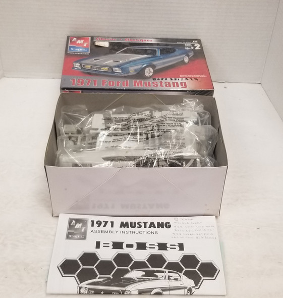 RESALE SHOP - AMT/ERTL 1/25 1971 Ford Mustang #38160