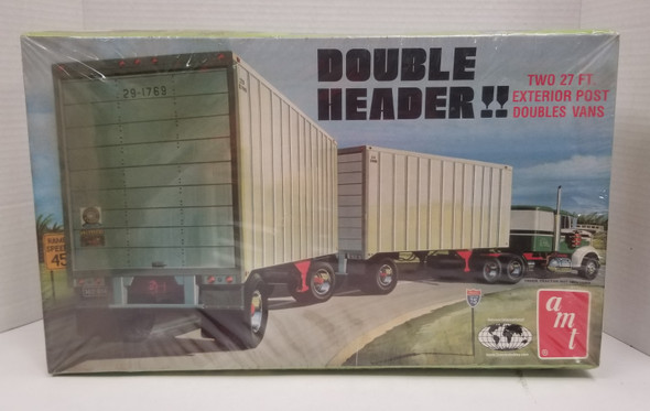 RESALE SHOP - AMT 1/25 Double Decker Two 27 FT. Exterior Post Doubles Vans #38684