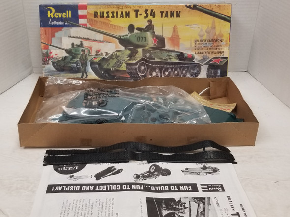 RESALE SHOP - Revell Authentic Kit Russian T-34 Tank $538-129