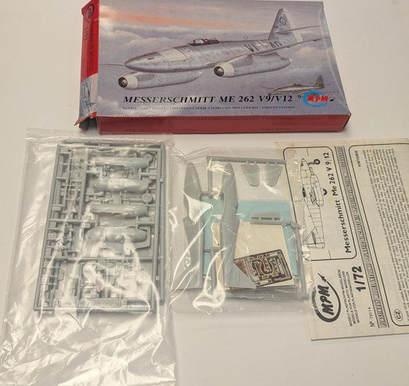 RESALE SHOP - MPM #72114 Messerschmitt ME 262 V9/12 1/72
