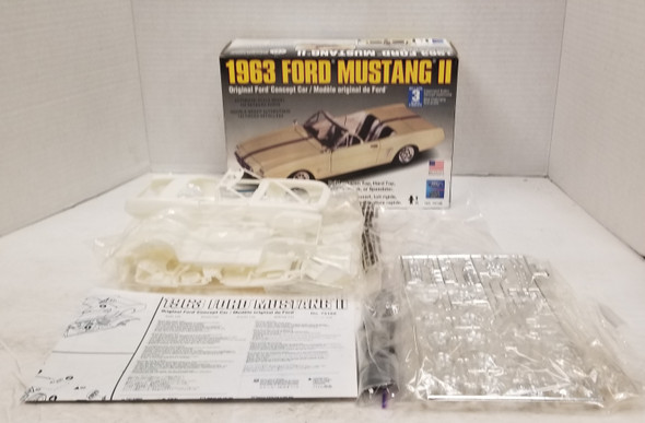 RESALE SHOP - Lindberg 1/25 1963 Ford Mustang II #72169