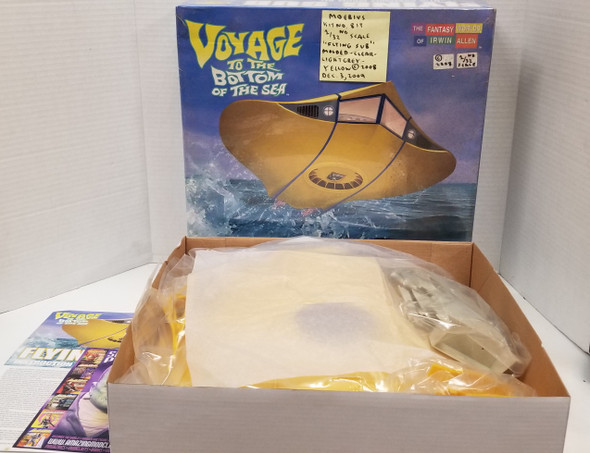RESALE SHOP - Moebius 1/32 Voyage to the Bottom of the Sea Flying Sub #817