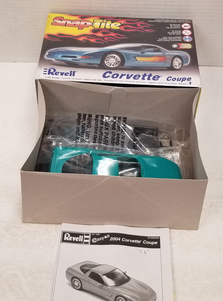 RESALE SHOP - Revell 1/25 SnapTite Corvette Coupe #85-1936