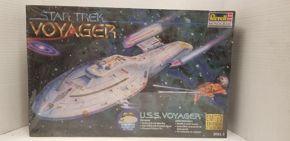 RESALE SHOP - Revell/Monogram Star Trek Voyager U.S.S Voyager 85-3612