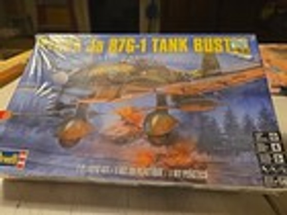 RESALE SHOP - REVELL STUKA Ju 87 G-1 TANK BUSTER MODEL PLANE KIT 1:48 SCALE sk 4 85-5270