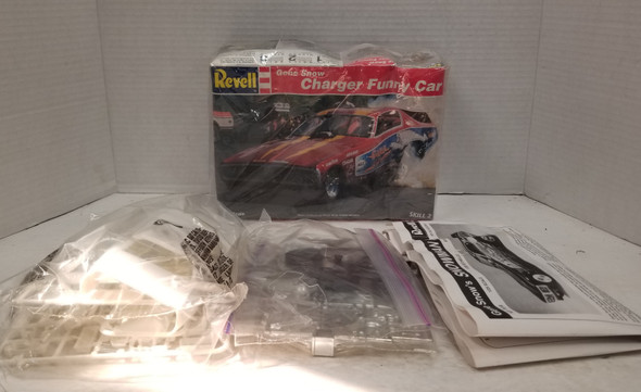 RESALE SHOP - Revell 1/25 Gene Snow Charger Funny Car #85-7619