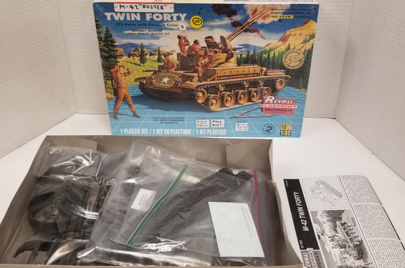 RESALE SHOP - Revell/Monogram Renwal 1/32 Twin Forty 175 Parts with Combat Crew #85-7622