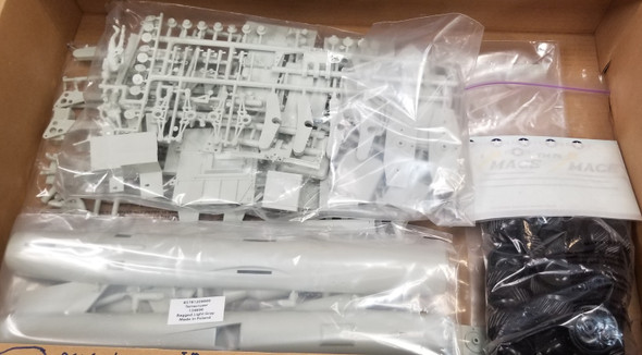 RESALE SHOP - Revell/Monogram 1/32 Teracruzer with Mace Missile #85-7812