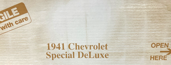 RESALE SHOP - Danbury Mint 1:24 1941 Chevrolet Special Deluxe - L/N