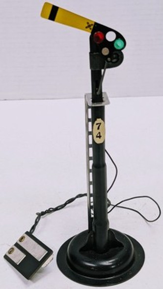 RESALE SHOP - Marx Railroad Semiphore Signal w/ Track Connector - Preowned