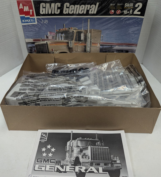 RESALE SHOP - AMT/ERTL 1/25 GMC General #30060