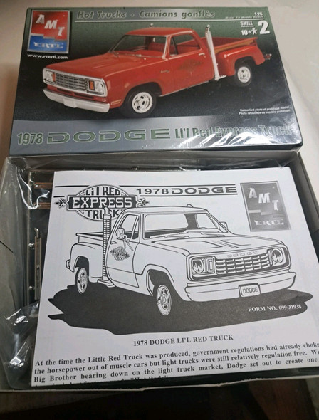 RESALE SHOP - AMT/ERTL 1/25 1978 Dodge Li'l Red Express Hot Trucks #31938