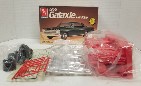 RESALE SHOP - AMT/ERTL 1/25 1966 Galaxie Hard Top #6517