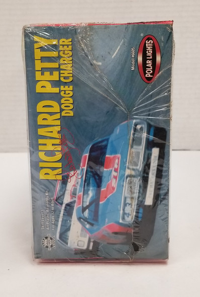 RESALE SHOP - Polar Lights 1/25 Richard Petty Dodge Charger #6605