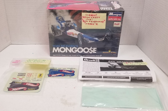 RESALE SHOP - Monogram Tom Mcewen Mongoose #85-4210 Double A Top Fuel Dragster Model King 1/24