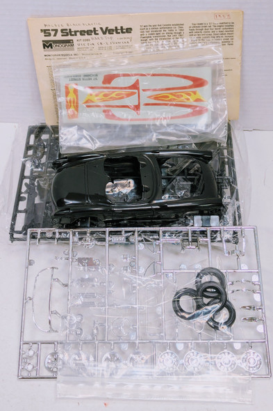 RESALE SHOP - Monogram 1:24 '57 Street Vette Plastic Model Kit #2283