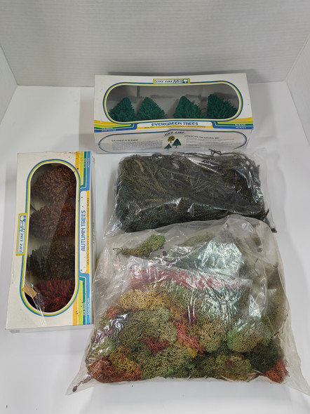 RESALE SHOP - LOT Of 1:12 Dollhouse Miniature Greenery And Foliage With Trees