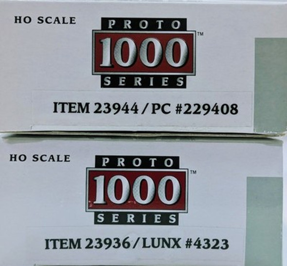 RESALE SHOP - Lot of 2 Proto 1000 HO Scale Boxcars - Preowned