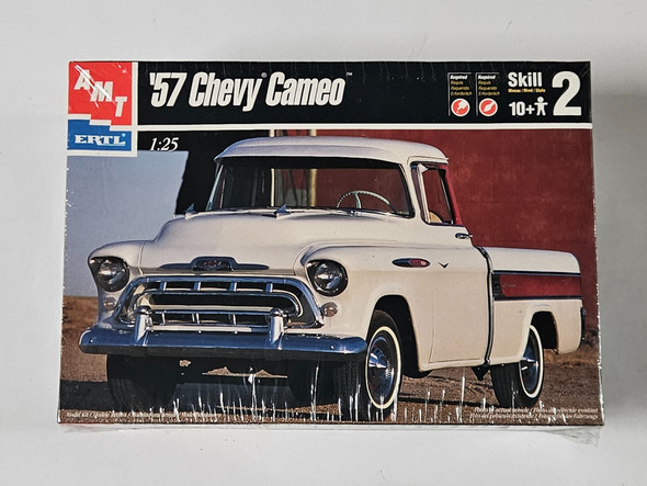 RESALE SHOP - AMT Ertl 1/25 Scale 1957 Chevrolet Cameo Pickup Truck Model Kit c1998